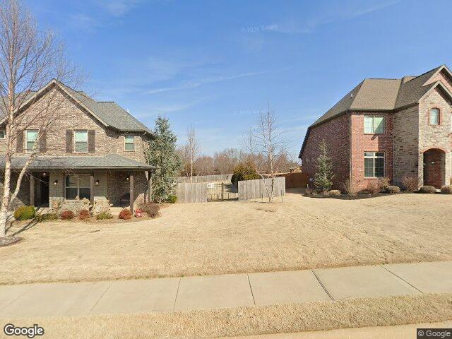 1511 lookout ln, cave springs,  AR 72718