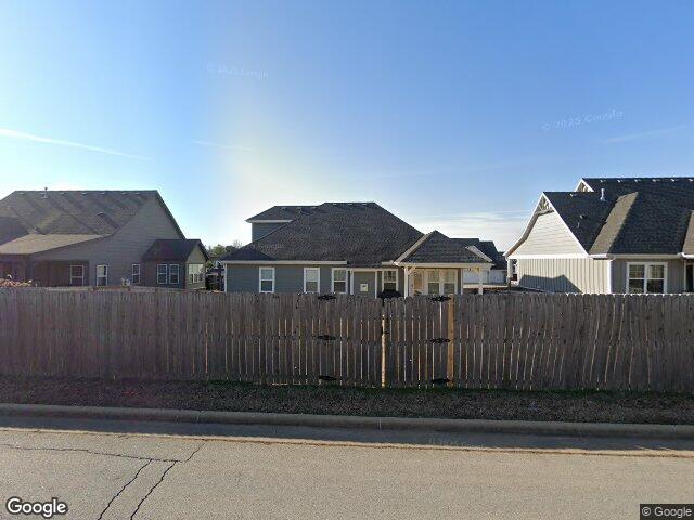 1006 charing cross, cave springs,  AR 72718
