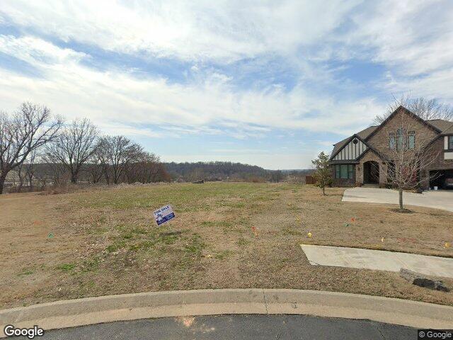 1362 duffers ct, cave springs,  AR 72718