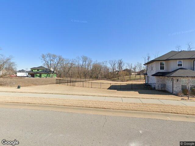 1411 hillcrest ave, cave springs,  AR 72718