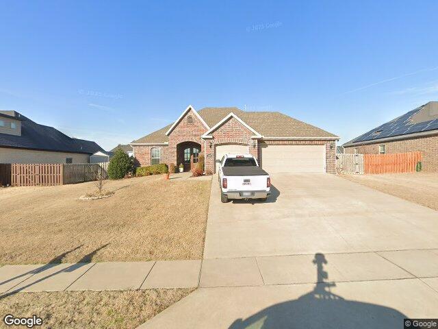 5904 s 67th st, cave springs,  AR 72718